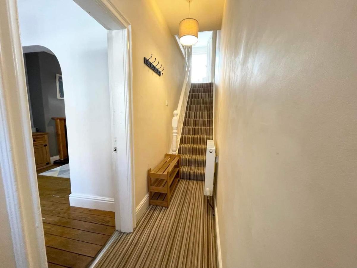Spacious 3 Bedroom Retreat For Professionals Kingston upon Hull Zewnętrze zdjęcie